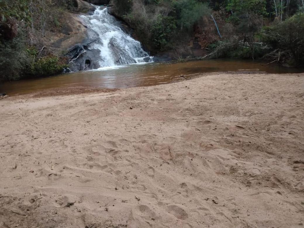 Casa De Campo Banheira, Lareira E Cachoeira Pedra Azul  Bagian luar foto